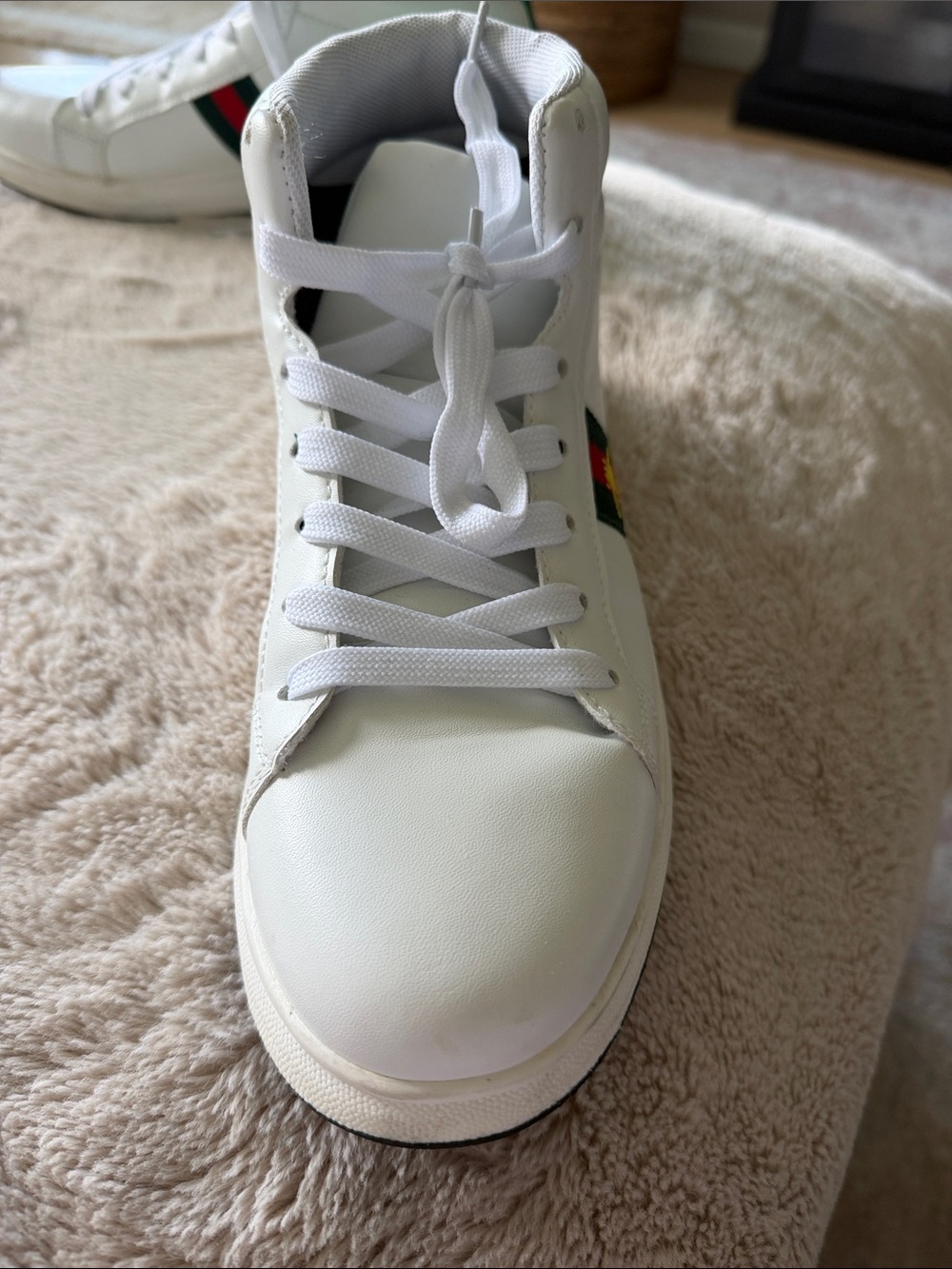 Gucci White High-Top Sneakers with Green Heel and Red-Green Stripe - Picture 3 of 5